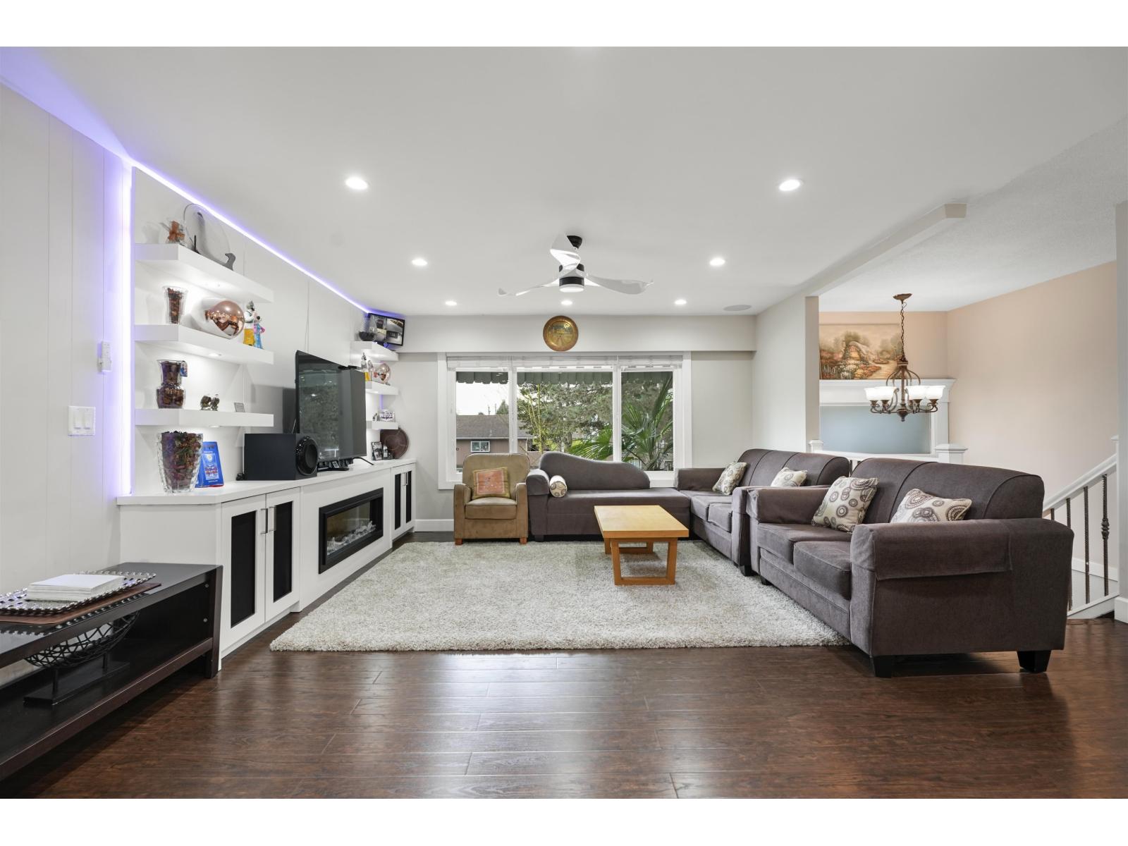 9027 Prince Charles Boulevard, Surrey, British Columbia  V3V 1R7 - Photo 5 - R3114594