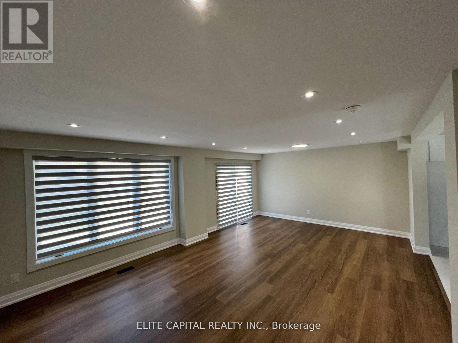 69 Hutcherson Square, Toronto, Ontario  M1B 1C5 - Photo 5 - E13037798