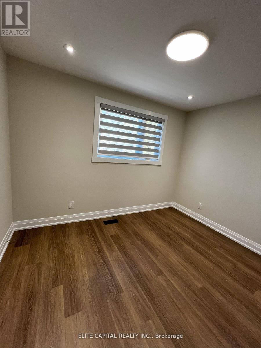 69 Hutcherson Square, Toronto, Ontario  M1B 1C5 - Photo 7 - E13037798