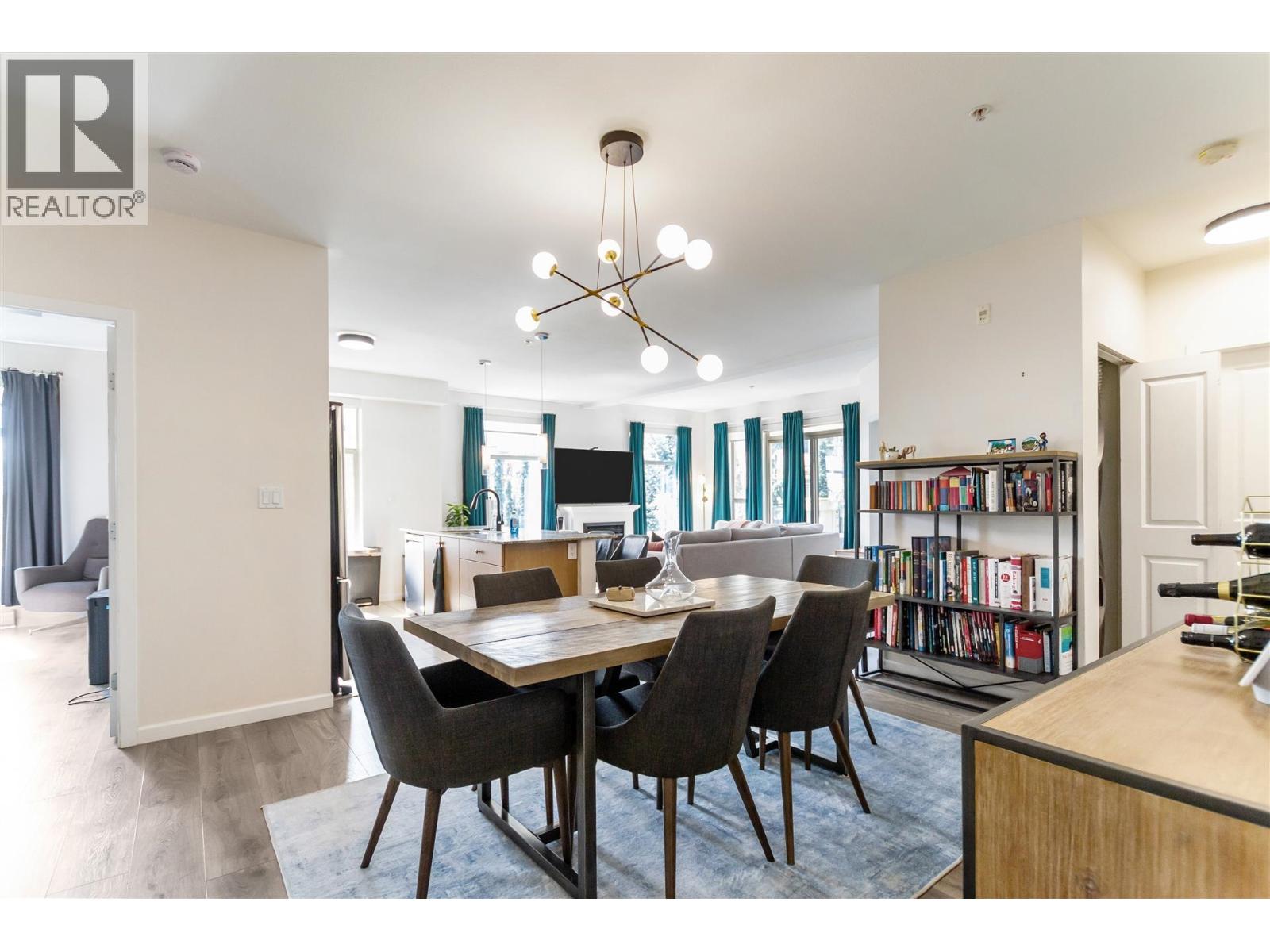 305 270 Francis Way, New Westminster, British Columbia  V3L 0C3 - Photo 2 - R3115169