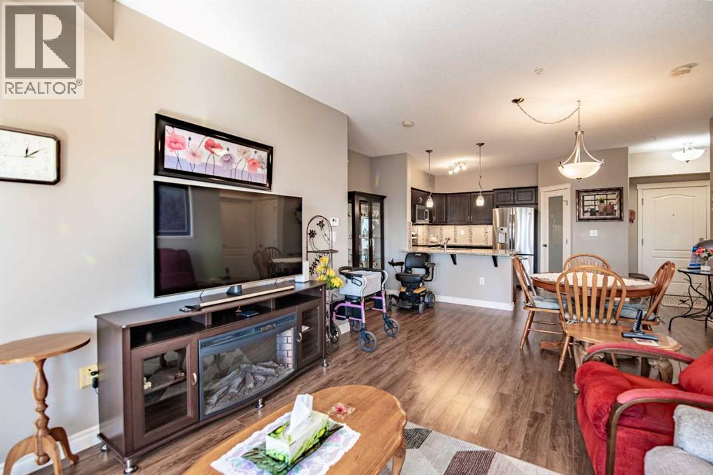 332, 6 Michener Boulevard, Red Deer, Alberta  T4P 0K5 - Photo 12 - A2300981