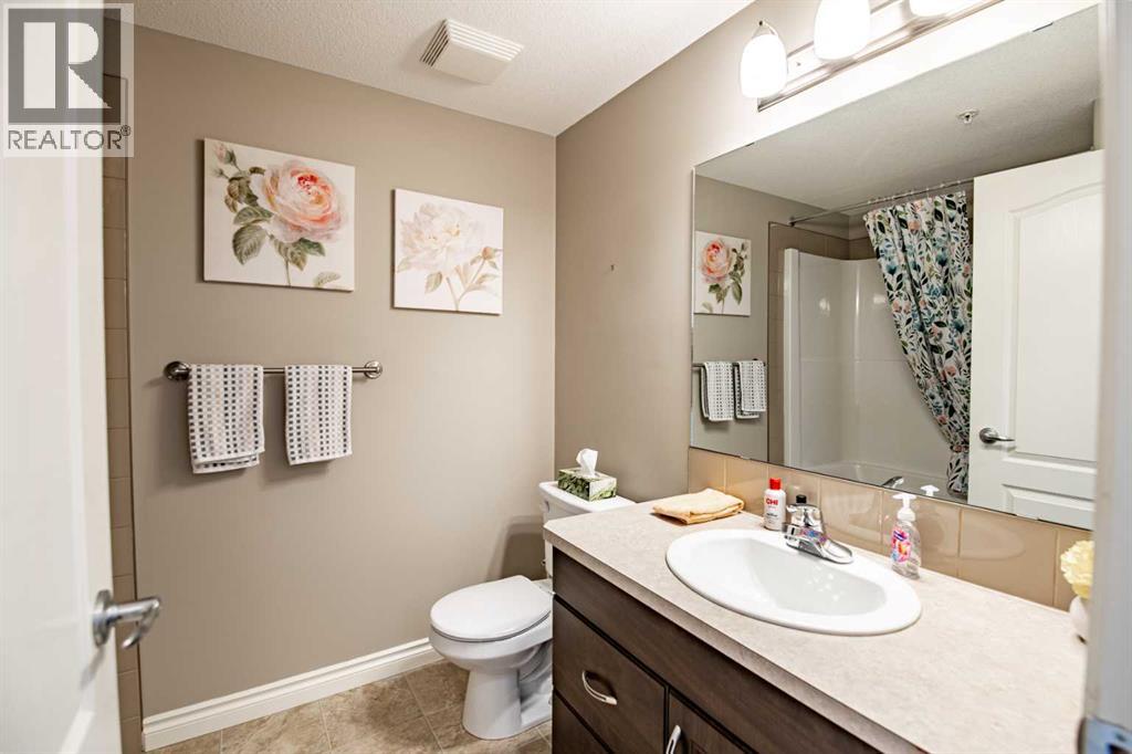 332, 6 Michener Boulevard, Red Deer, Alberta  T4P 0K5 - Photo 23 - A2300981