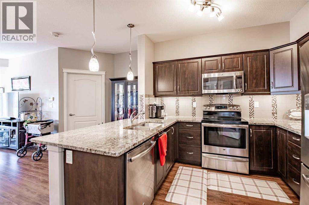 332, 6 Michener Boulevard, Red Deer, Alberta  T4P 0K5 - Photo 6 - A2300981