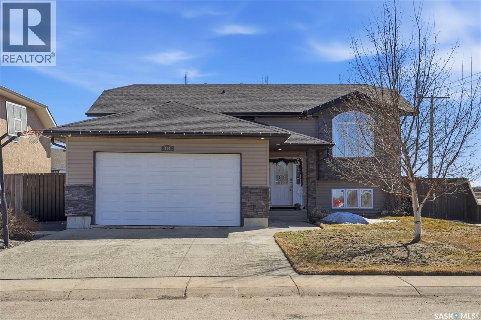 101 Lakeridge DRIVE, Warman, Saskatchewan