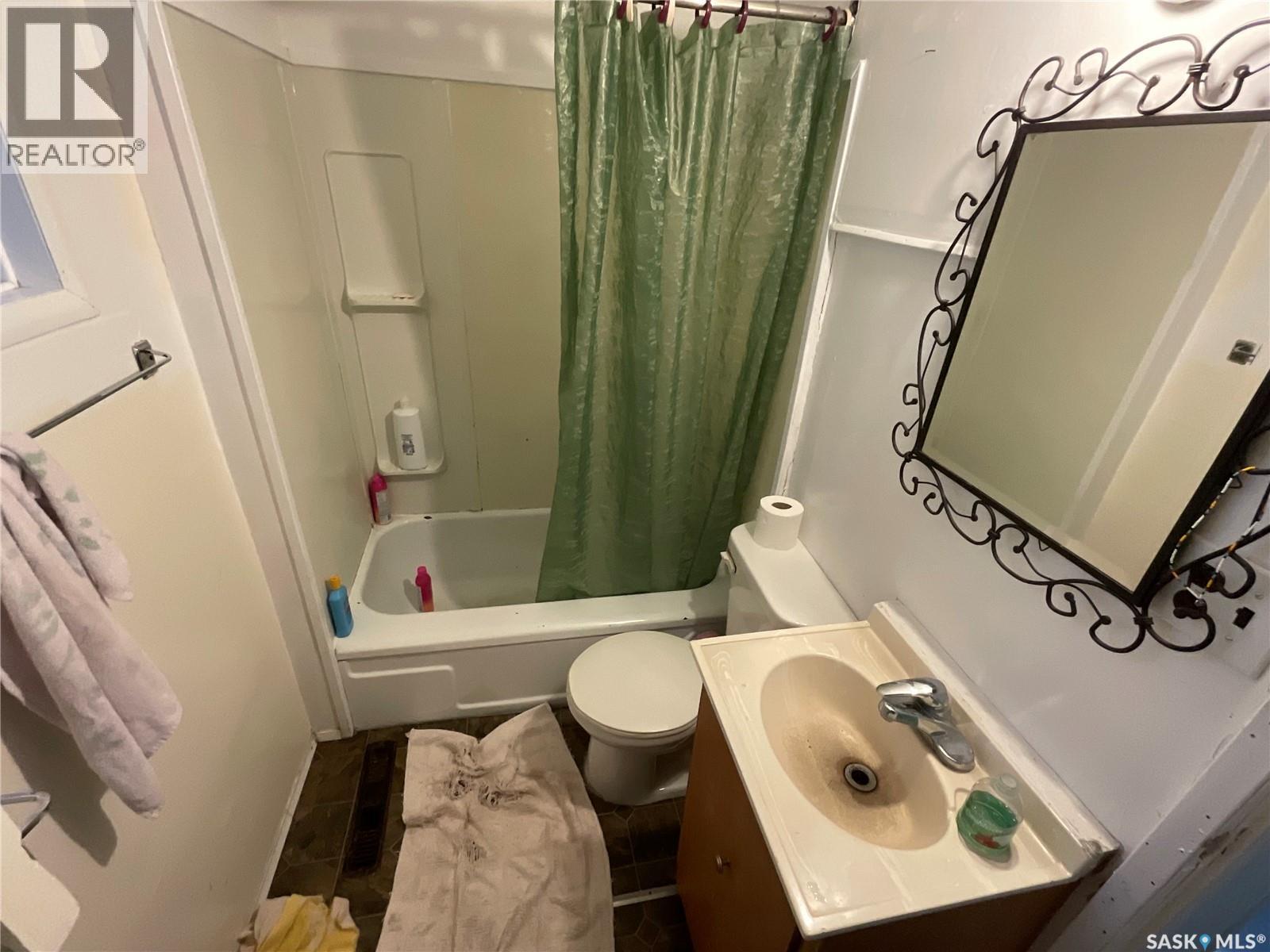 1002 8th Street, Rosthern, Saskatchewan  S0K 3R0 - Photo 13 - SK033776