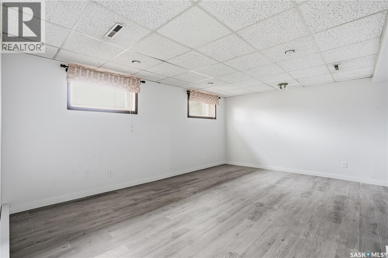 911 Dorothy Street, Regina, Saskatchewan  S4X 1E2 - Photo 30 - SK033744