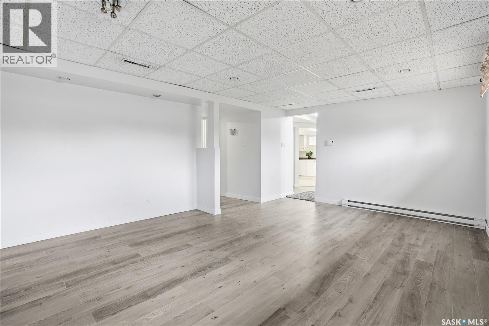 911 Dorothy Street, Regina, Saskatchewan  S4X 1E2 - Photo 32 - SK033744