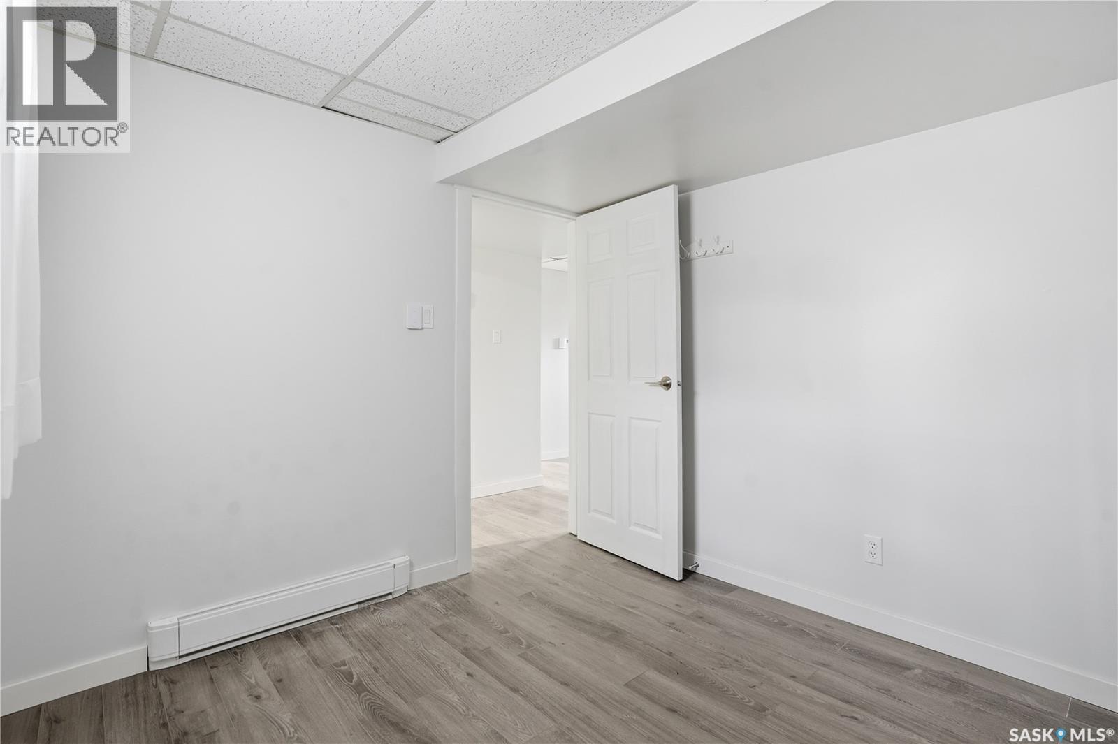 911 Dorothy Street, Regina, Saskatchewan  S4X 1E2 - Photo 37 - SK033744