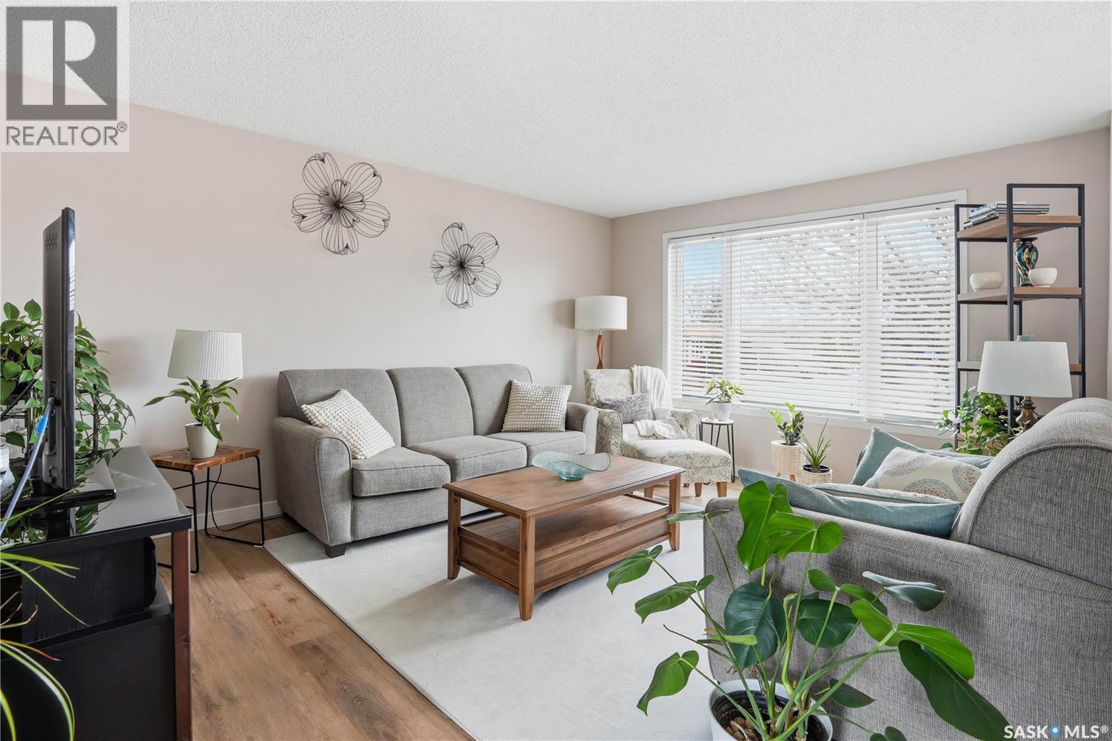 911 Dorothy Street, Regina, Saskatchewan  S4X 1E2 - Photo 9 - SK033744