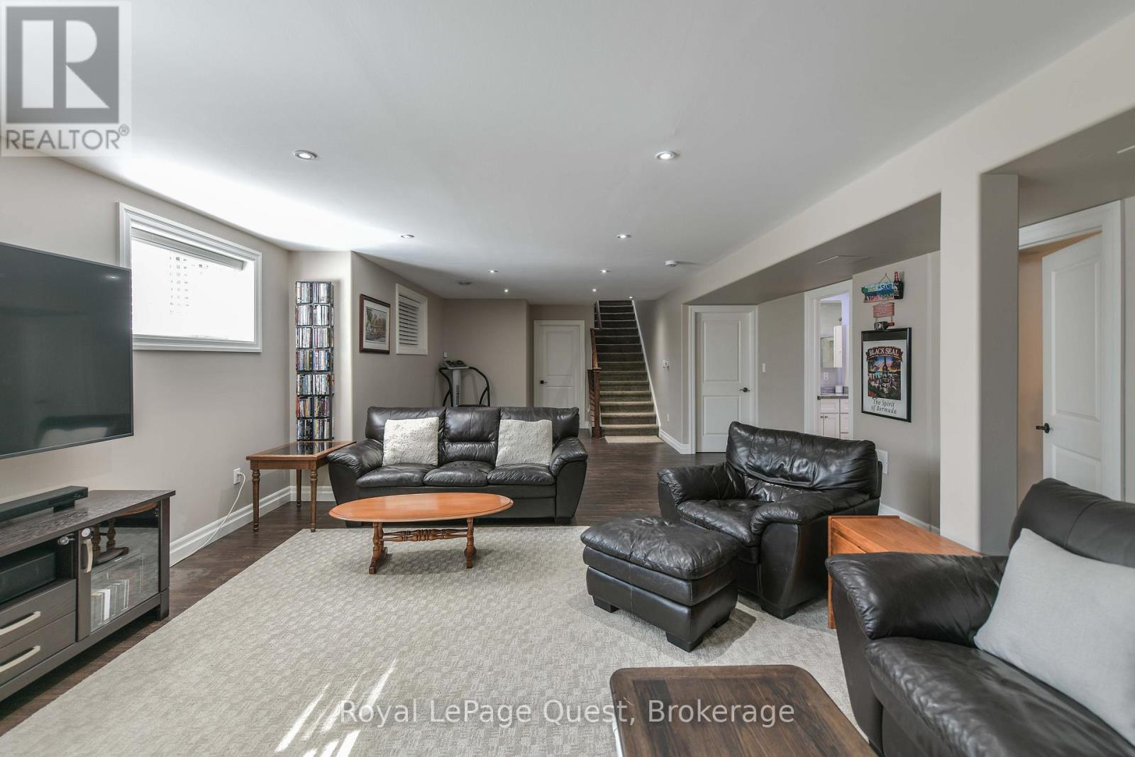 1975 Confederation Drive, Severn, Ontario  L3V 7L1 - Photo 34 - S13036704