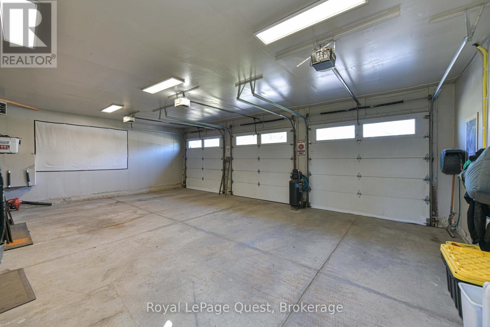 1975 Confederation Drive, Severn, Ontario  L3V 7L1 - Photo 36 - S13036704