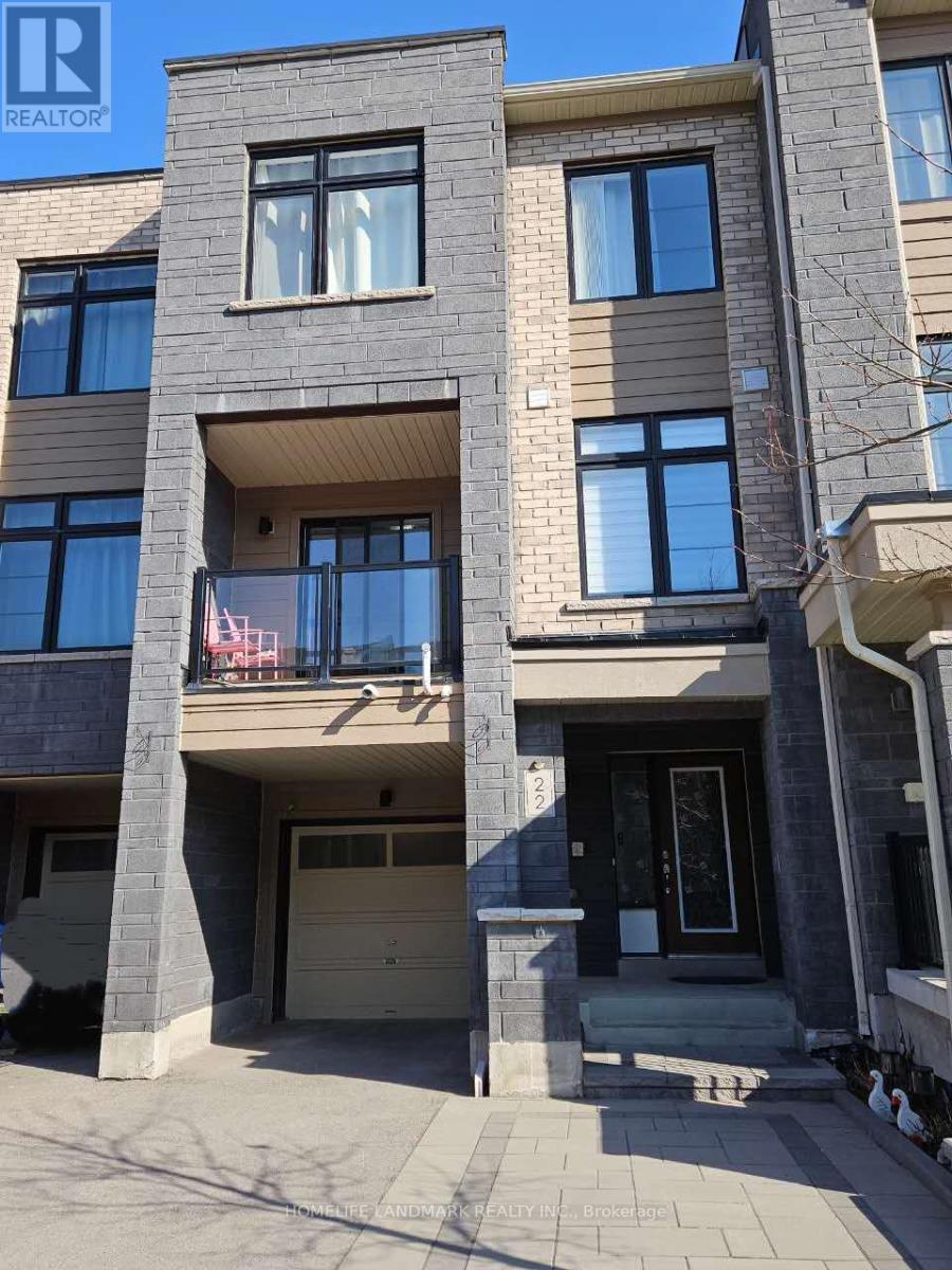 22 VANTAGE LOOP, Newmarket, Ontario