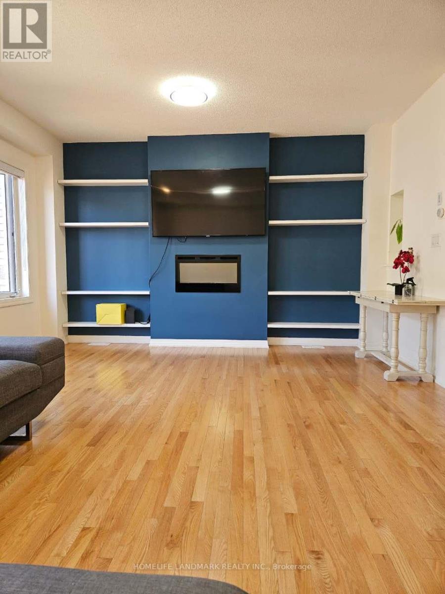 22 Vantage Loop, Newmarket, Ontario  L3X 0K6 - Photo 10 - N13037794