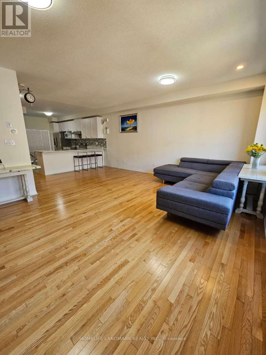 22 Vantage Loop, Newmarket, Ontario  L3X 0K6 - Photo 15 - N13037794