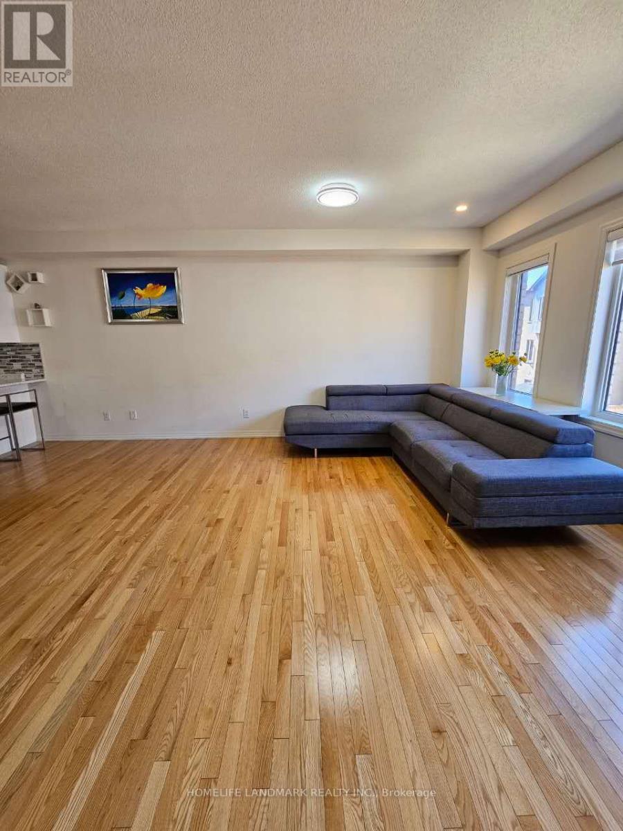 22 Vantage Loop, Newmarket, Ontario  L3X 0K6 - Photo 17 - N13037794