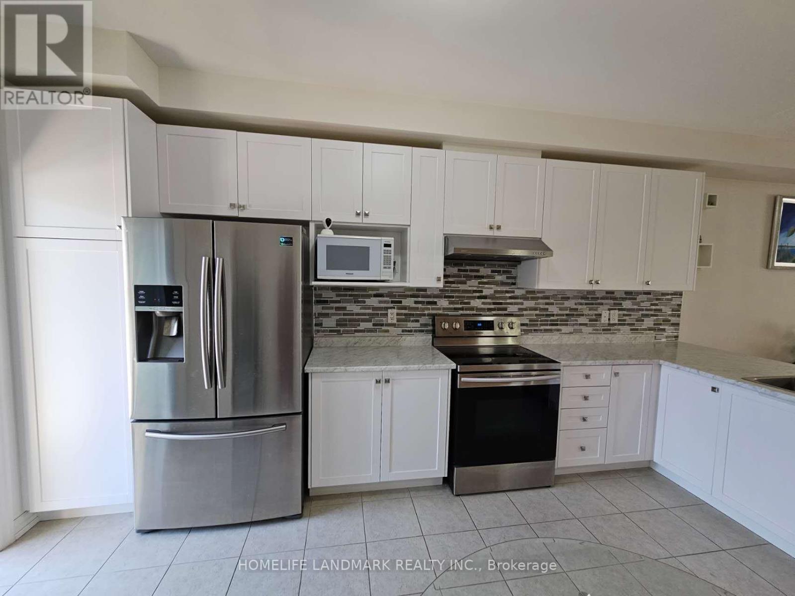 22 Vantage Loop, Newmarket, Ontario  L3X 0K6 - Photo 26 - N13037794