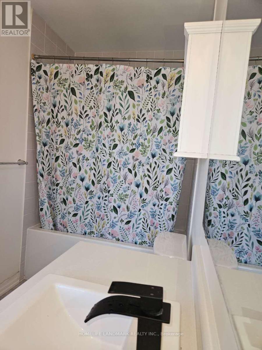 22 Vantage Loop, Newmarket, Ontario  L3X 0K6 - Photo 40 - N13037794