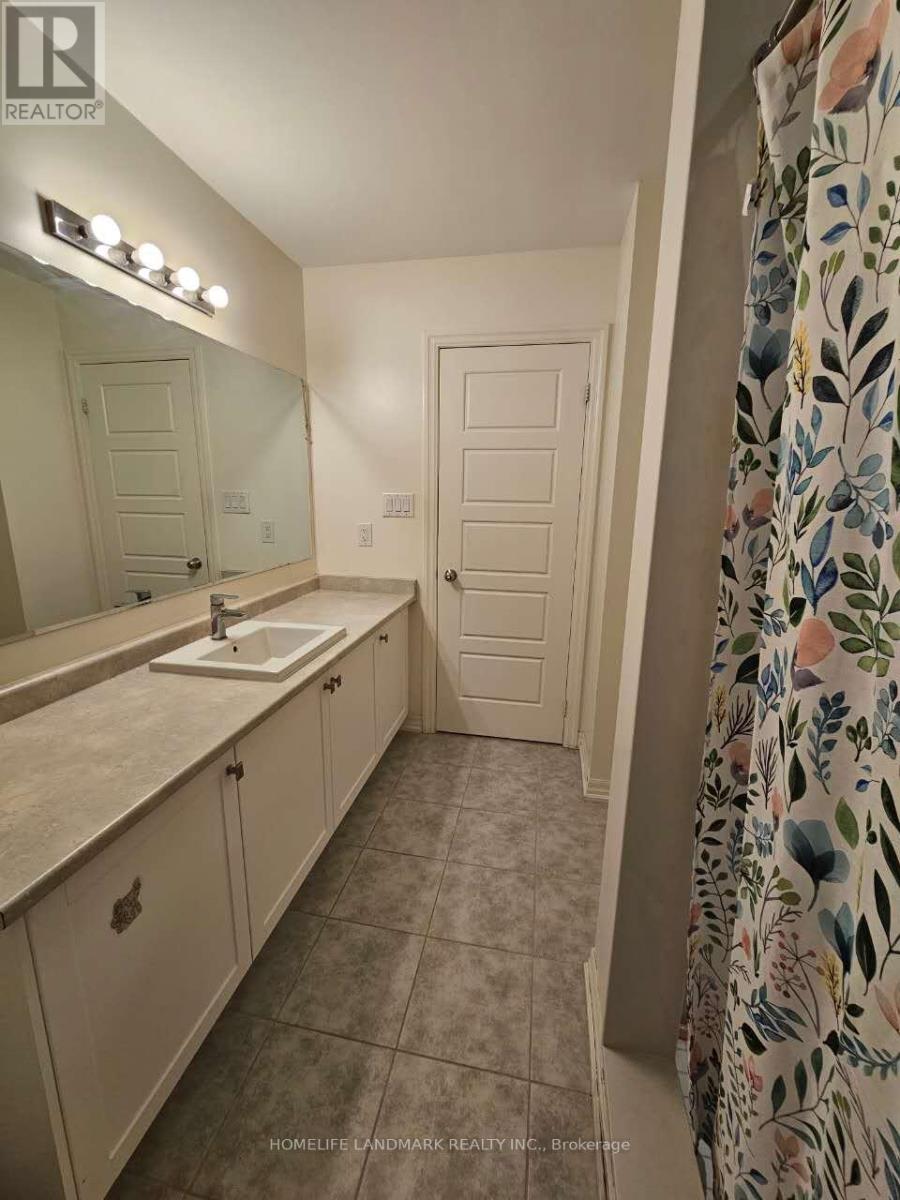 22 Vantage Loop, Newmarket, Ontario  L3X 0K6 - Photo 43 - N13037794