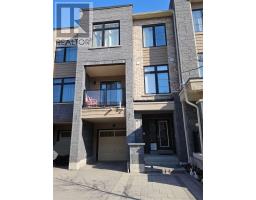 22 VANTAGE LOOP, Newmarket, Ontario