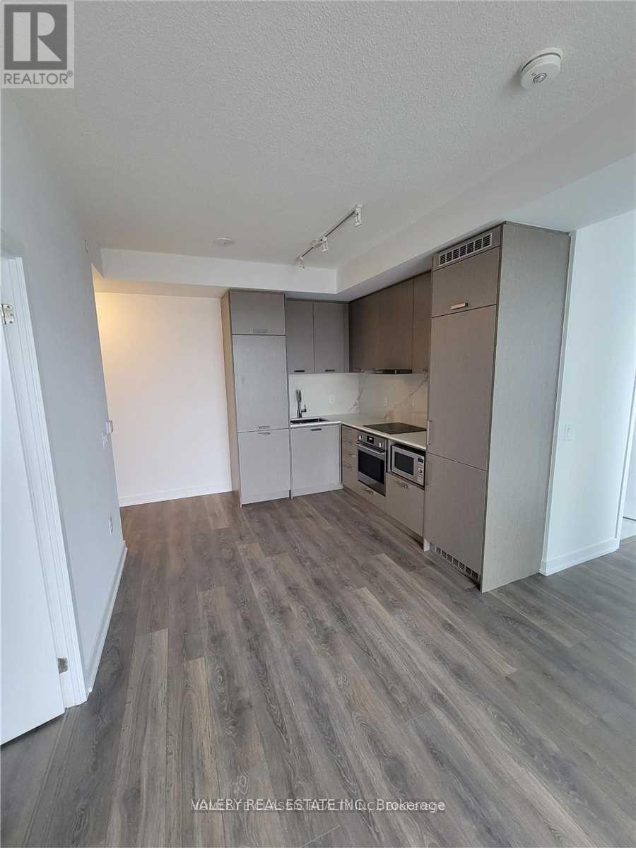 816 - 38 Honeycrisp Crescent N, Vaughan, Ontario  L4K 0M8 - Photo 10 - N13037808