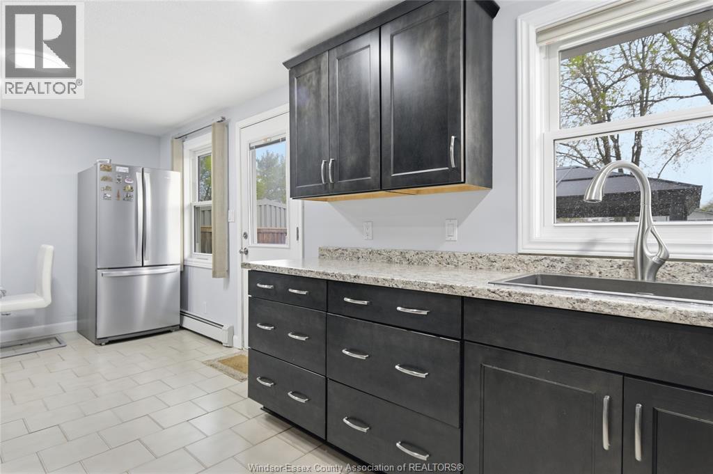 10395 Caledon Court, Windsor, Ontario  N8R 1C7 - Photo 18 - 26009067