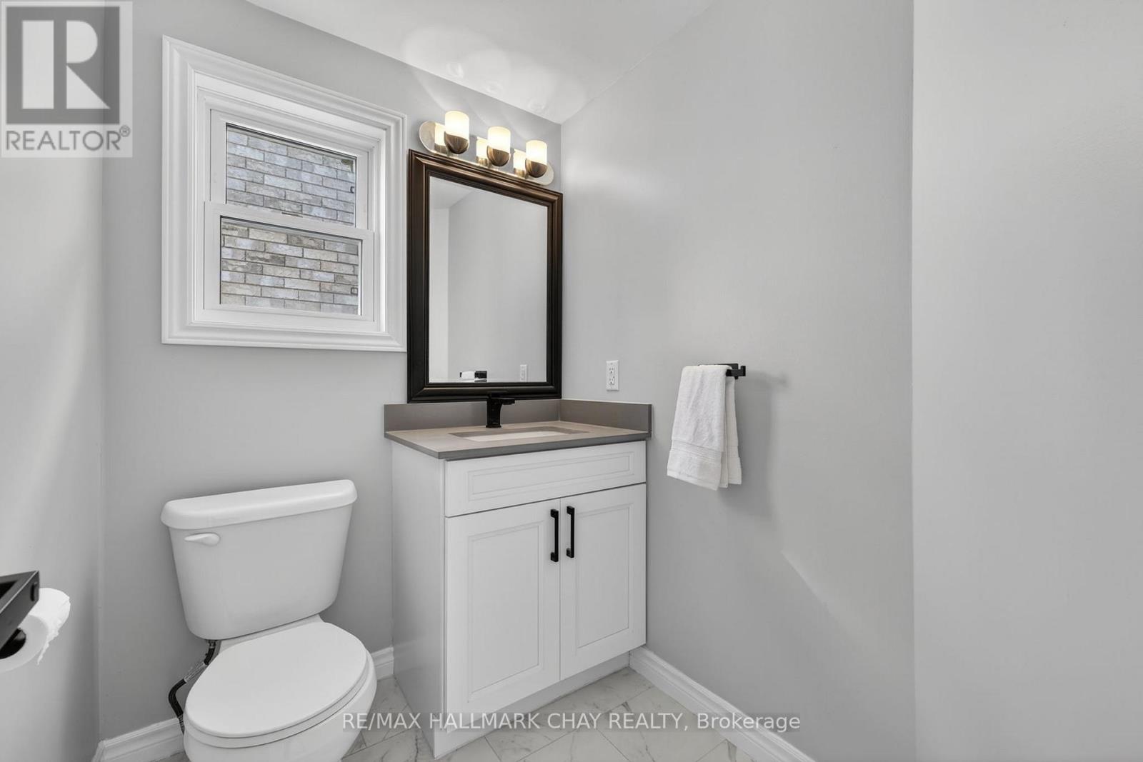 37 Majesty Boulevard, Barrie (Innis-Shore), Ontario  L4M 7K3 - Photo 18 - S13037744