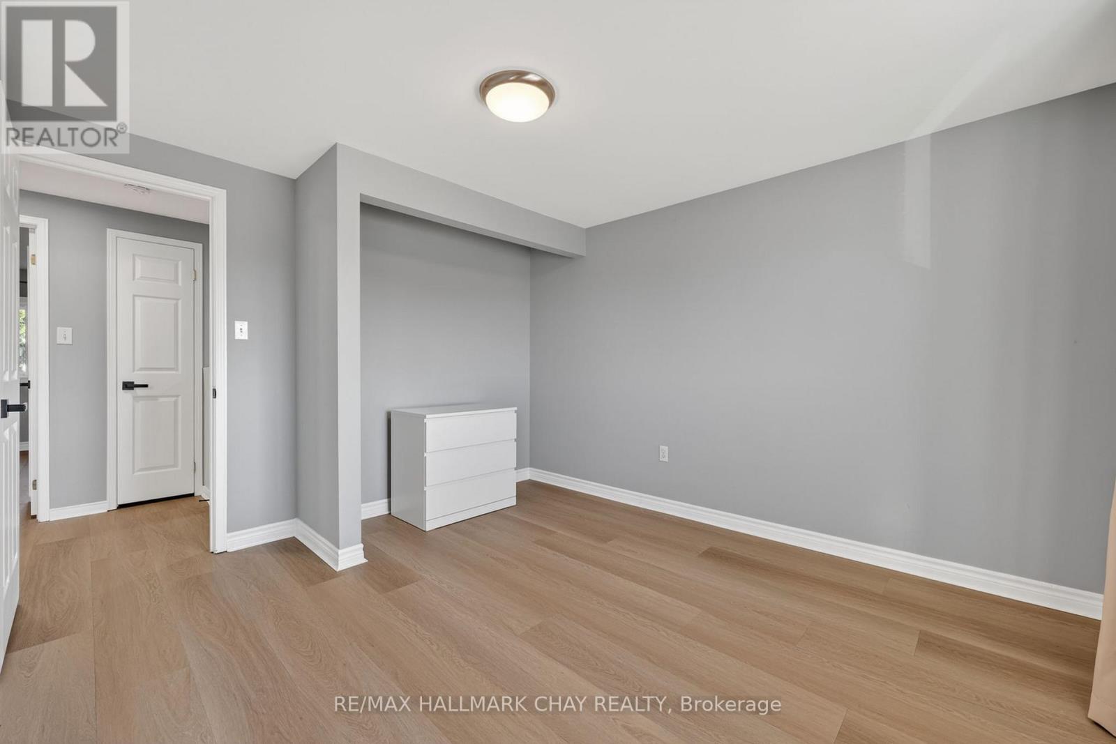 37 Majesty Boulevard, Barrie (Innis-Shore), Ontario  L4M 7K3 - Photo 26 - S13037744