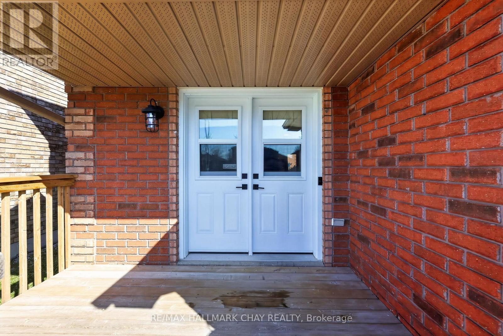 37 Majesty Boulevard, Barrie (Innis-Shore), Ontario  L4M 7K3 - Photo 6 - S13037744