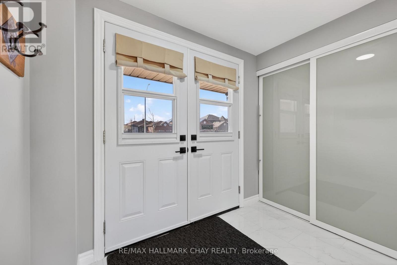 37 Majesty Boulevard, Barrie (Innis-Shore), Ontario  L4M 7K3 - Photo 7 - S13037744