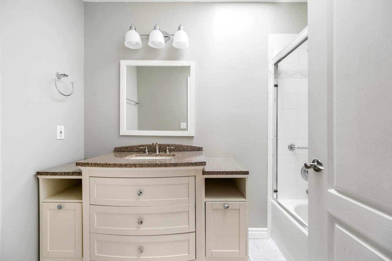 1071 King George Boulevard, Surrey, British Columbia  V4A 9S7 - Photo 20 - R3115265