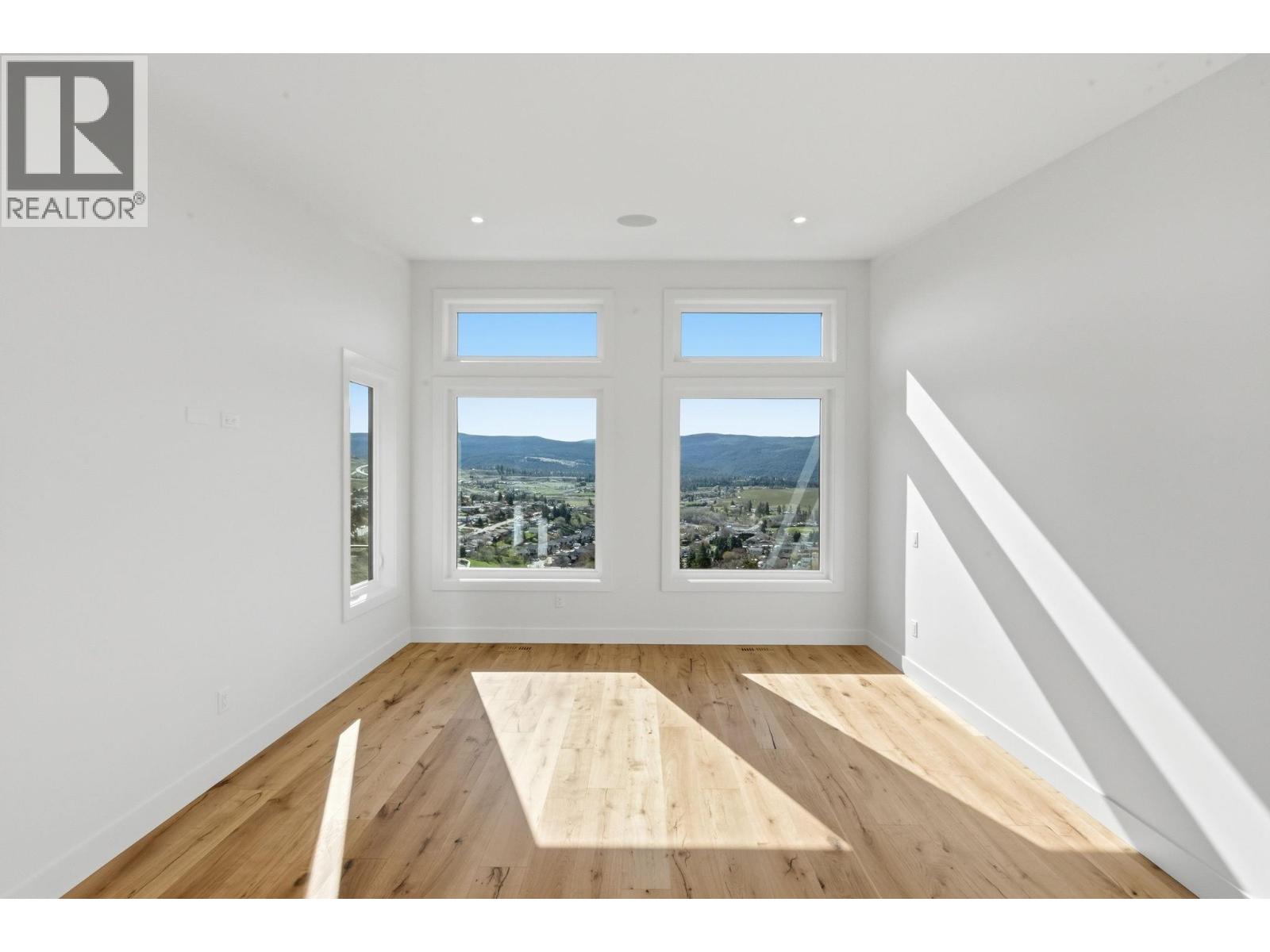 1087 Carnoustie Drive, Kelowna, British Columbia  V1P 0A3 - Photo 13 - 10384696