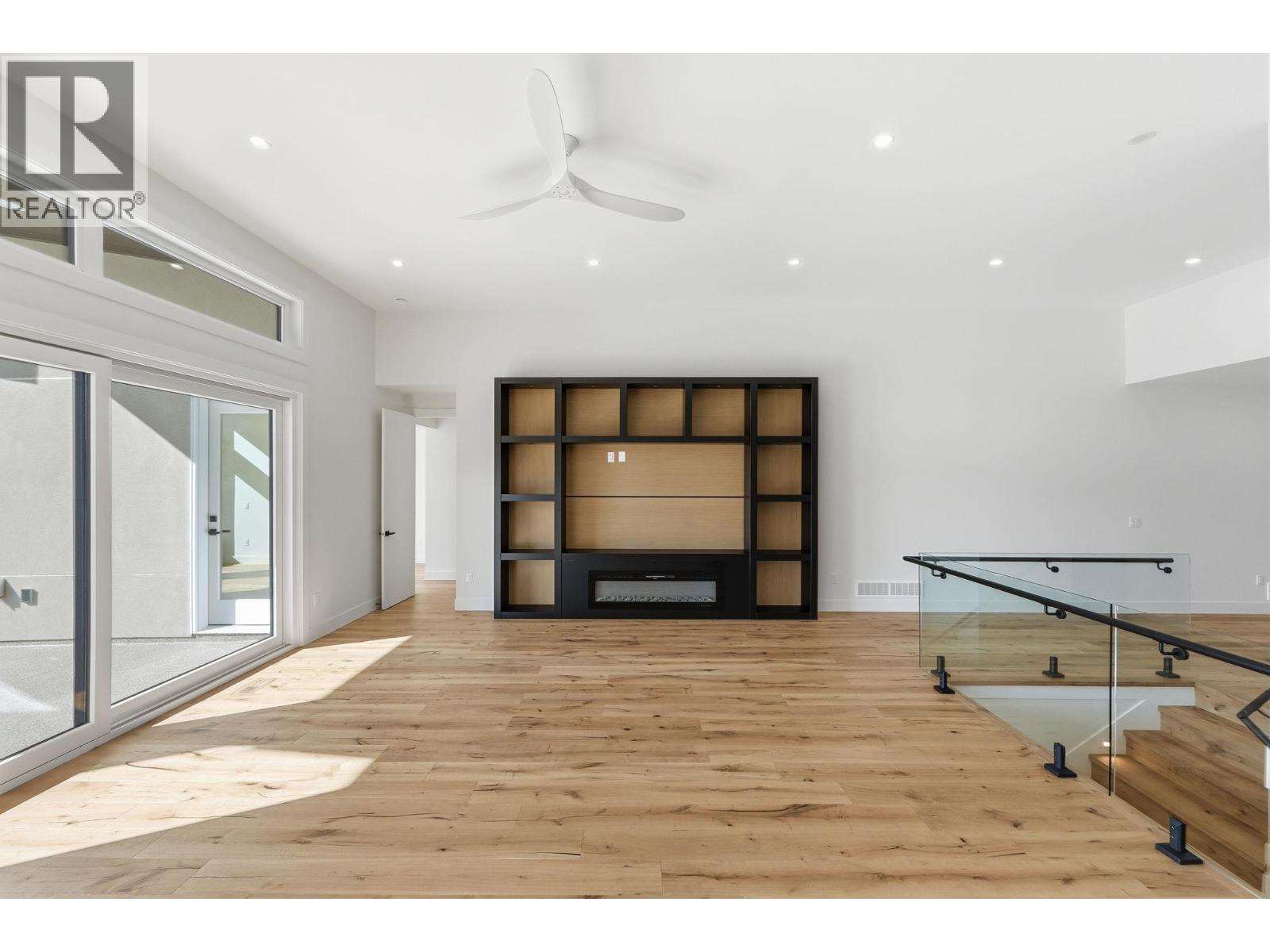 1087 Carnoustie Drive, Kelowna, British Columbia  V1P 0A3 - Photo 6 - 10384696