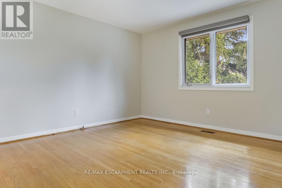 1443 Birchwood Drive, Mississauga, Ontario  L5J 1T3 - Photo 16 - W13037786