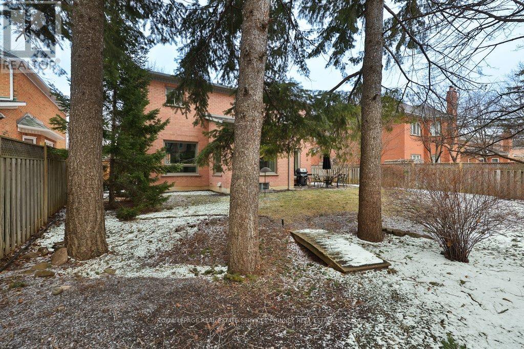 1962 Calgary Court, Mississauga, Ontario  L5H 4J1 - Photo 35 - W13037796