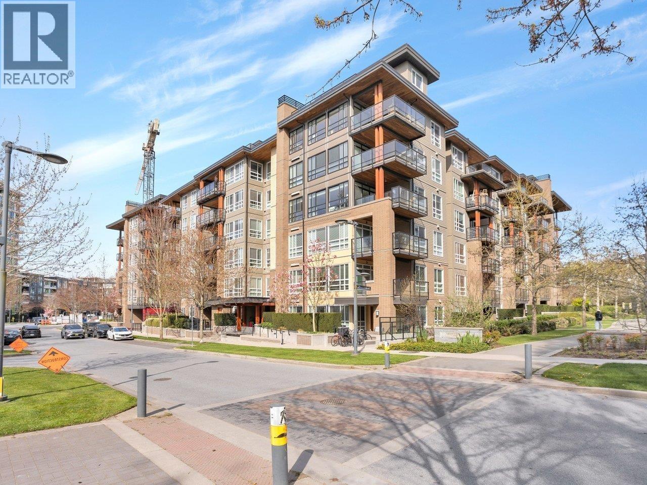 611 3462 Ross Drive, Vancouver, British Columbia  V6S 0H6 - Photo 1 - R3114225