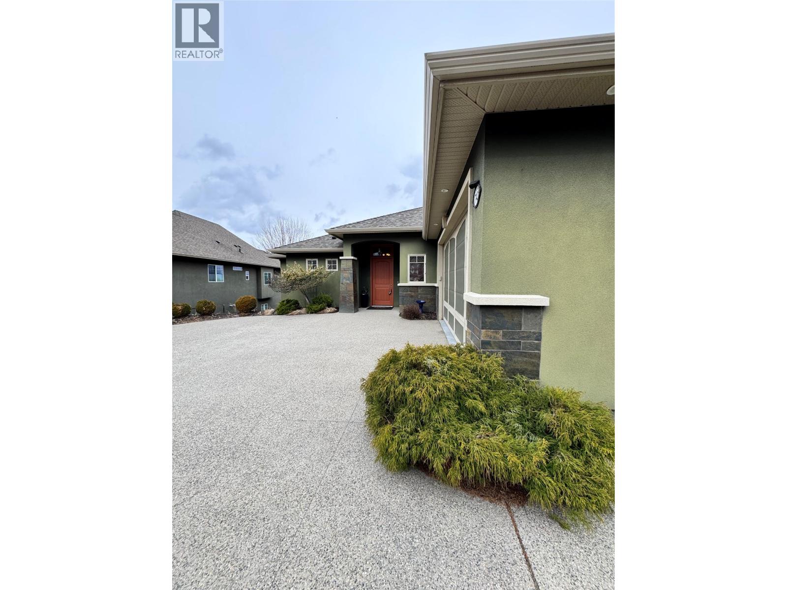 742 Crozier Avenue, Kelowna, British Columbia  V1W 5H4 - Photo 38 - 10378785