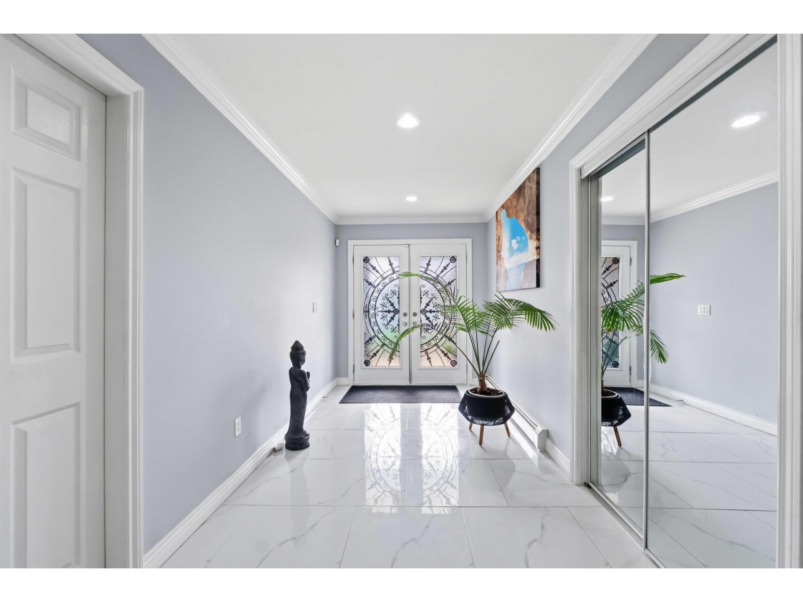 13869 Brentwood Crescent, Surrey, British Columbia  V3R 5M1 - Photo 5 - R3114787