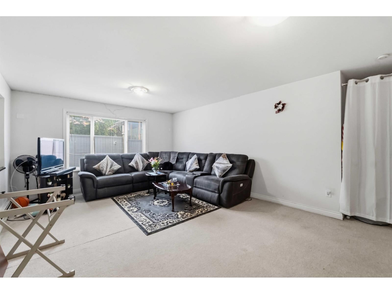 13869 Brentwood Crescent, Surrey, British Columbia  V3R 5M1 - Photo 6 - R3114787