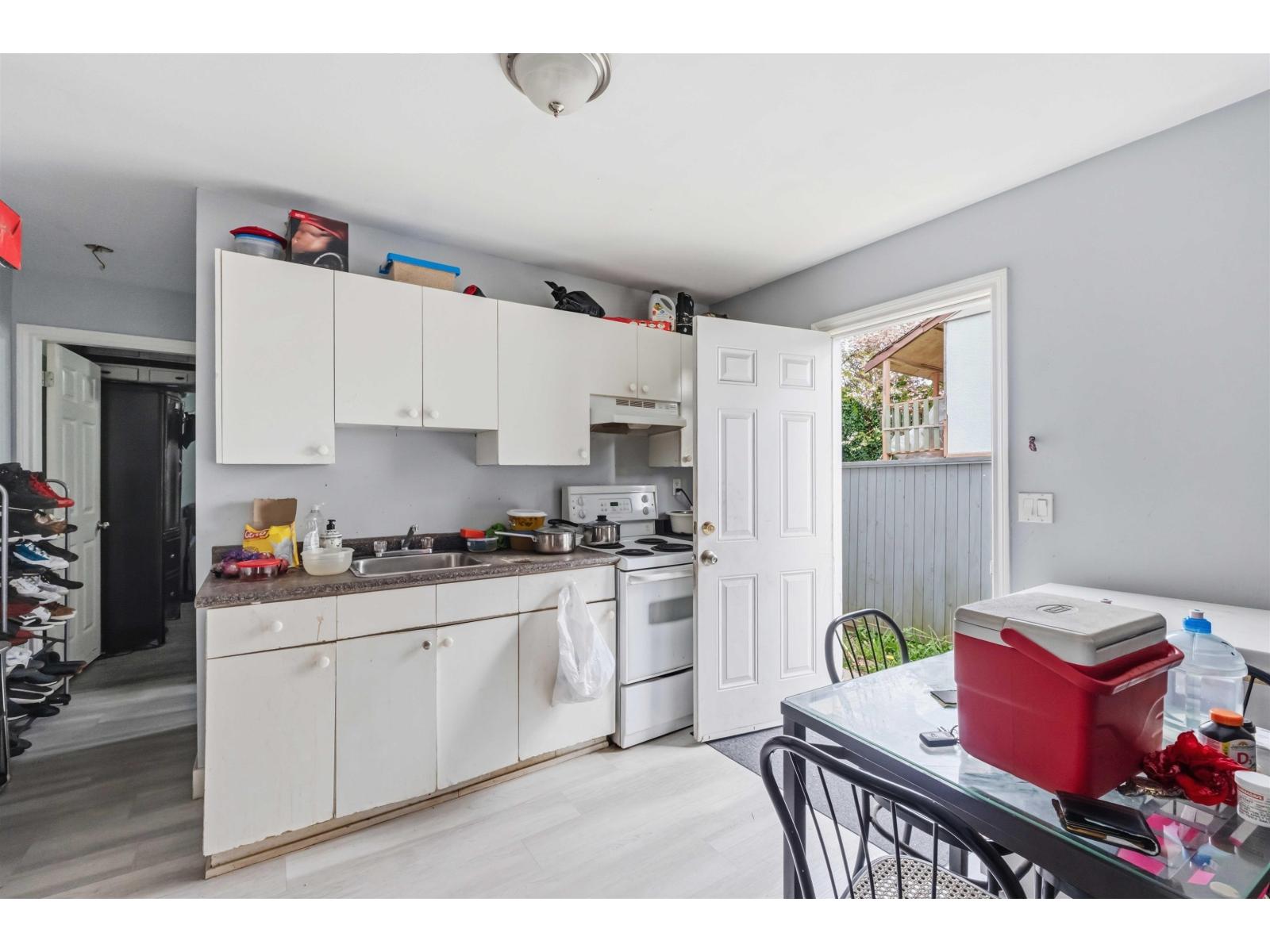 13869 Brentwood Crescent, Surrey, British Columbia  V3R 5M1 - Photo 8 - R3114787