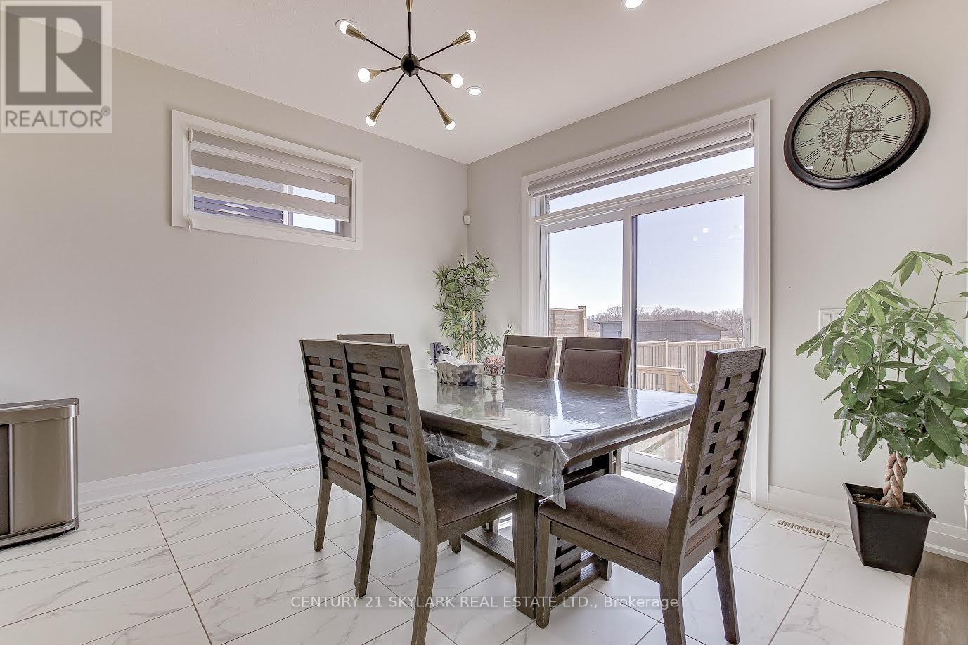 2033 Lockwood Crescent, Strathroy-Caradoc, Ontario  N0L 1W0 - Photo 10 - X13037780