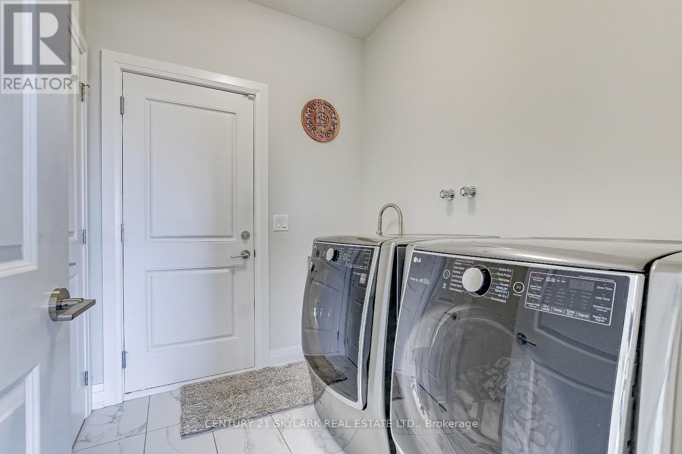 2033 Lockwood Crescent, Strathroy-Caradoc, Ontario  N0L 1W0 - Photo 14 - X13037780