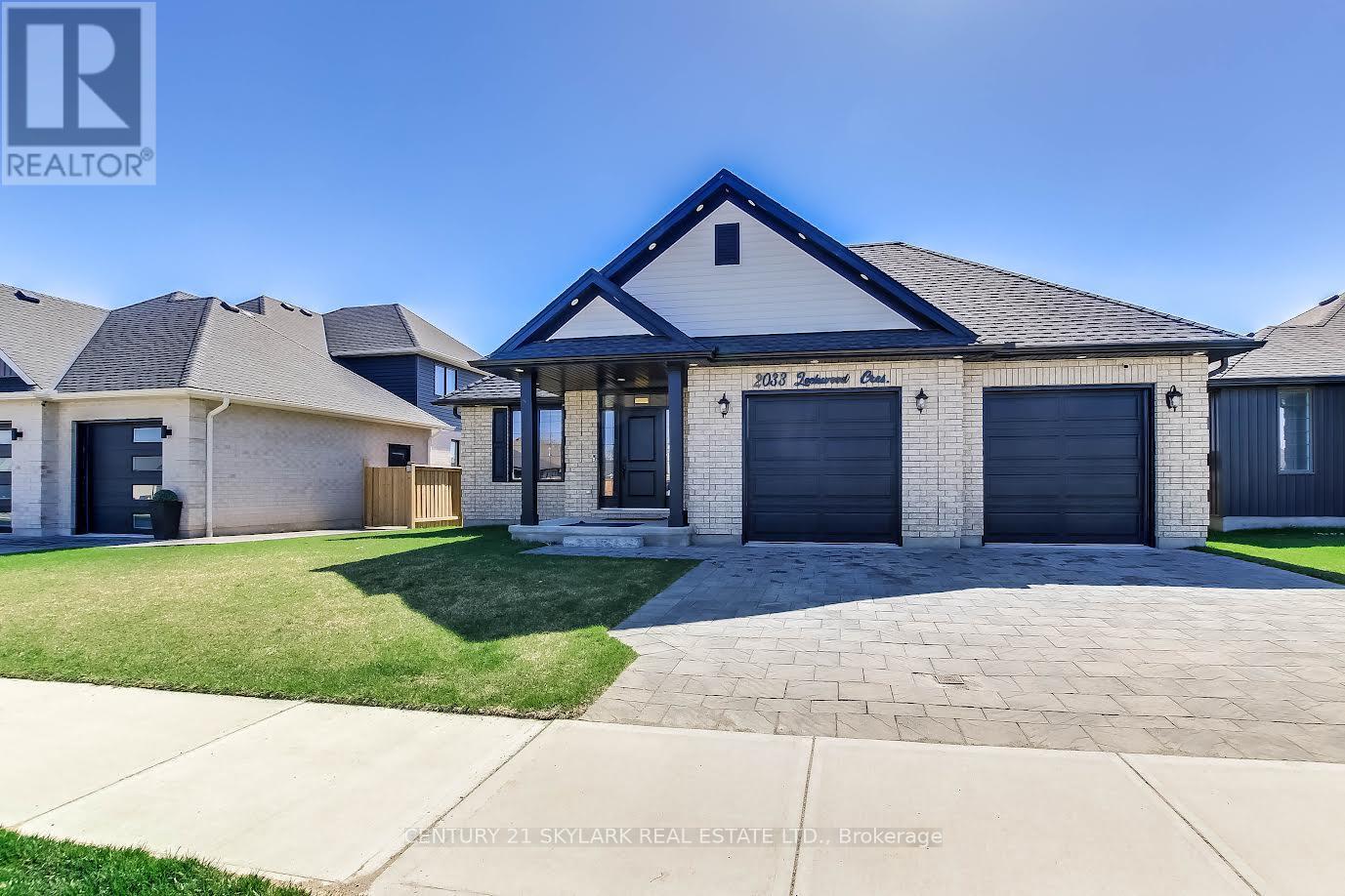 2033 Lockwood Crescent, Strathroy-Caradoc, Ontario  N0L 1W0 - Photo 2 - X13037780