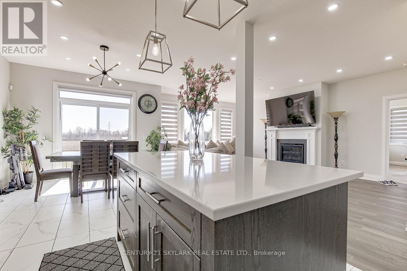 2033 Lockwood Crescent, Strathroy-Caradoc, Ontario  N0L 1W0 - Photo 7 - X13037780