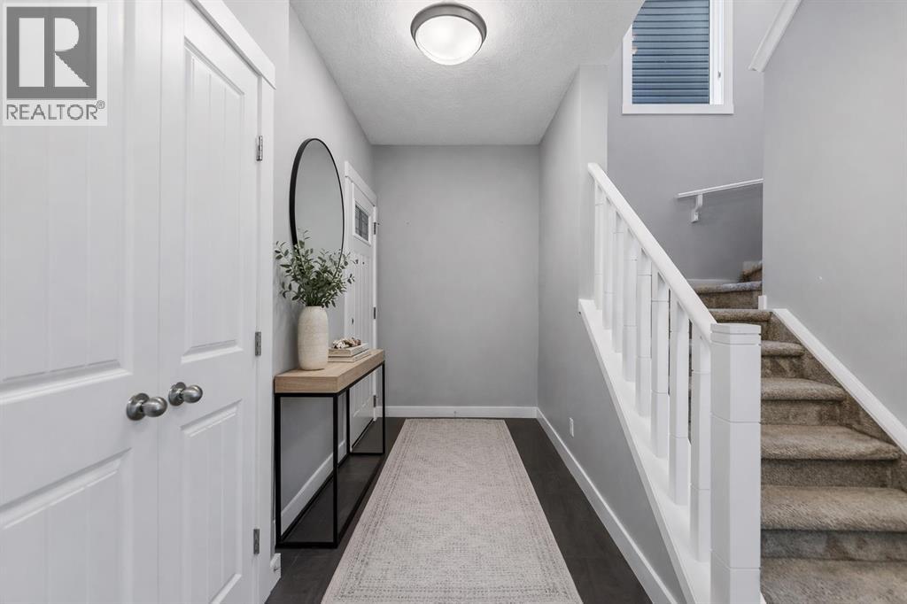 625 Midtown Place SW, Airdrie, Alberta  T4B 4E3 - Photo 3 - A2287948