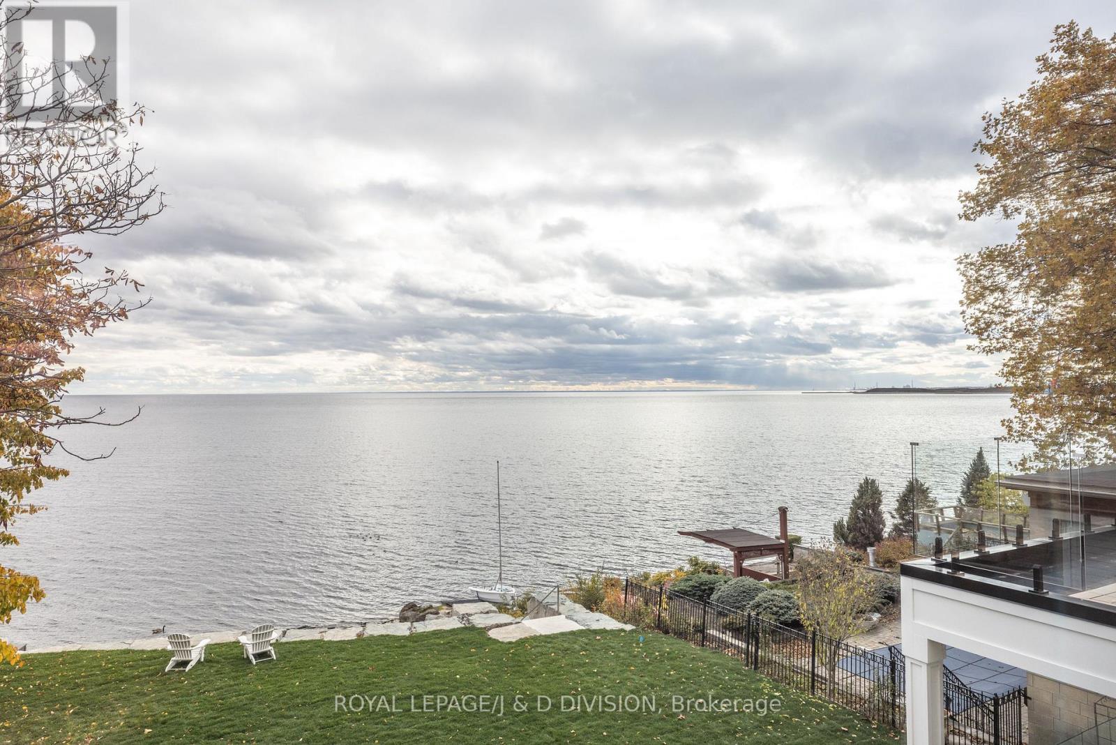 99 Lake Promenade, Toronto, Ontario  M8W 1A2 - Photo 19 - W12538034