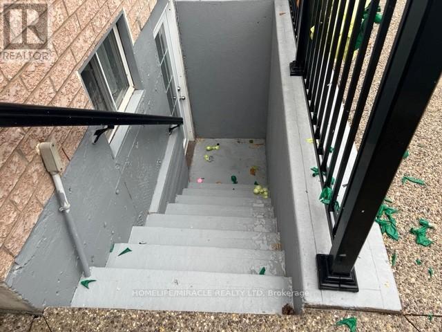 5 Leagrove Street, Brampton, Ontario  L7A 1P2 - Photo 13 - W12783696