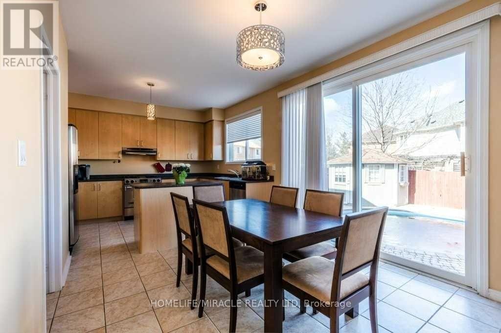 5 Leagrove Street, Brampton, Ontario  L7A 1P2 - Photo 4 - W12783696