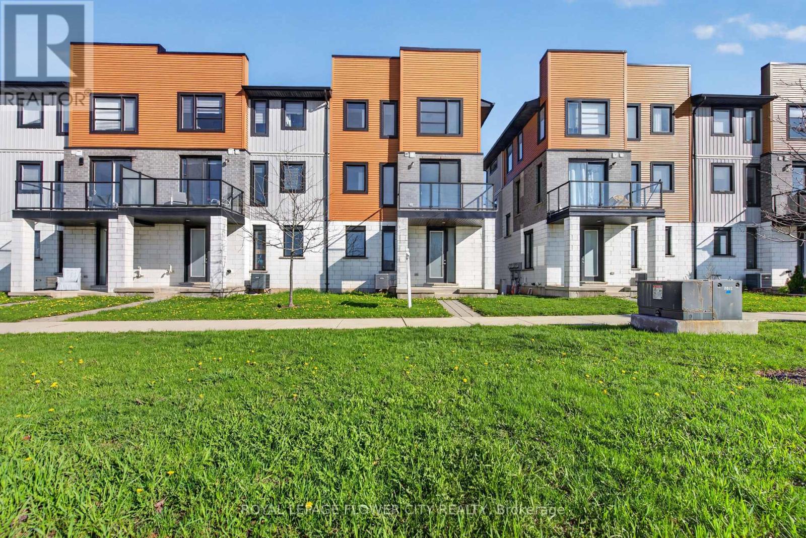 923 Sarnia Road, London North, Ontario  N6H 5J9 - Photo 2 - X13029110