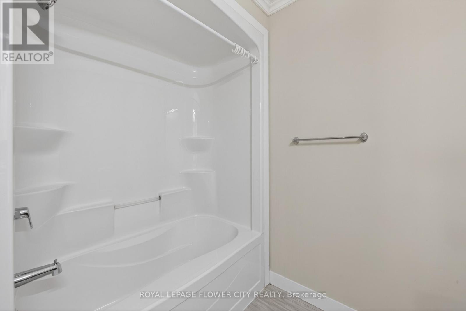 923 Sarnia Road, London North, Ontario  N6H 5J9 - Photo 37 - X13029110