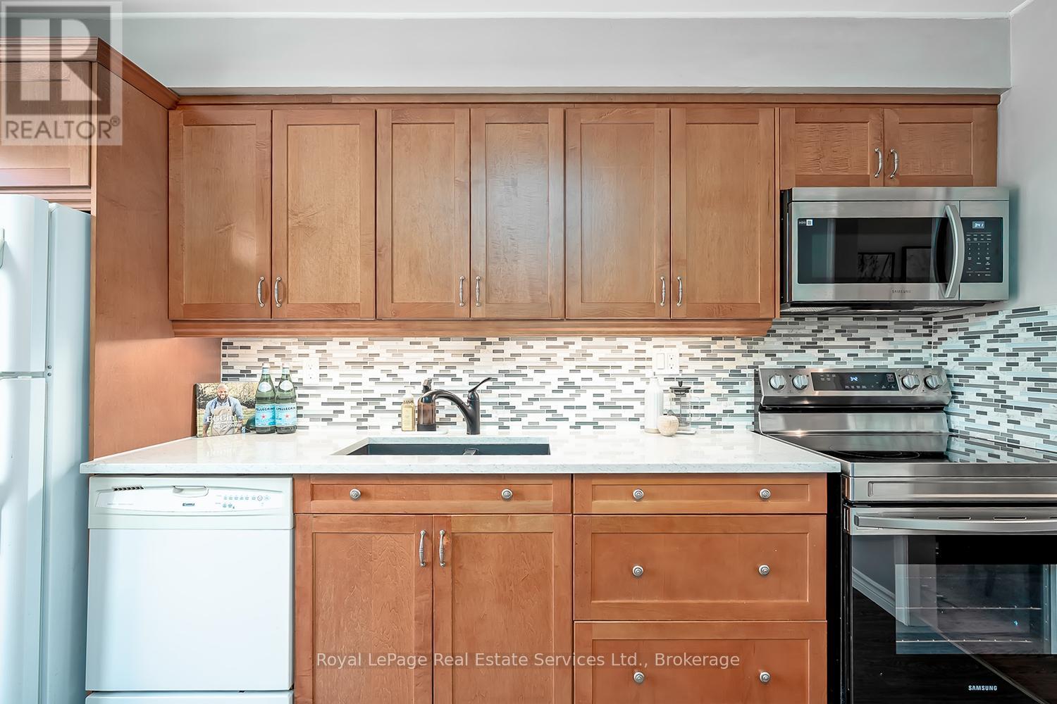 1573 Westminster Place, Burlington, Ontario  L7P 2B4 - Photo 12 - W13037834